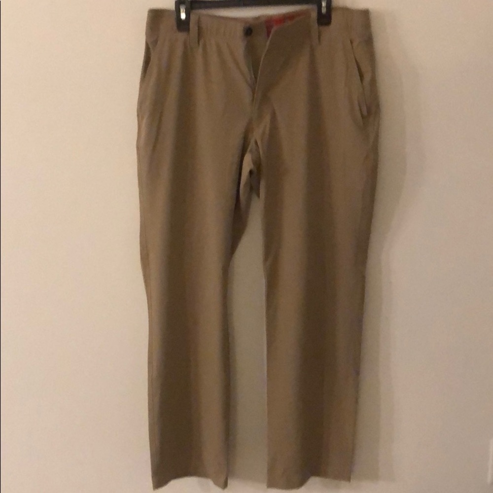 NWOT Under Armour Golf pants